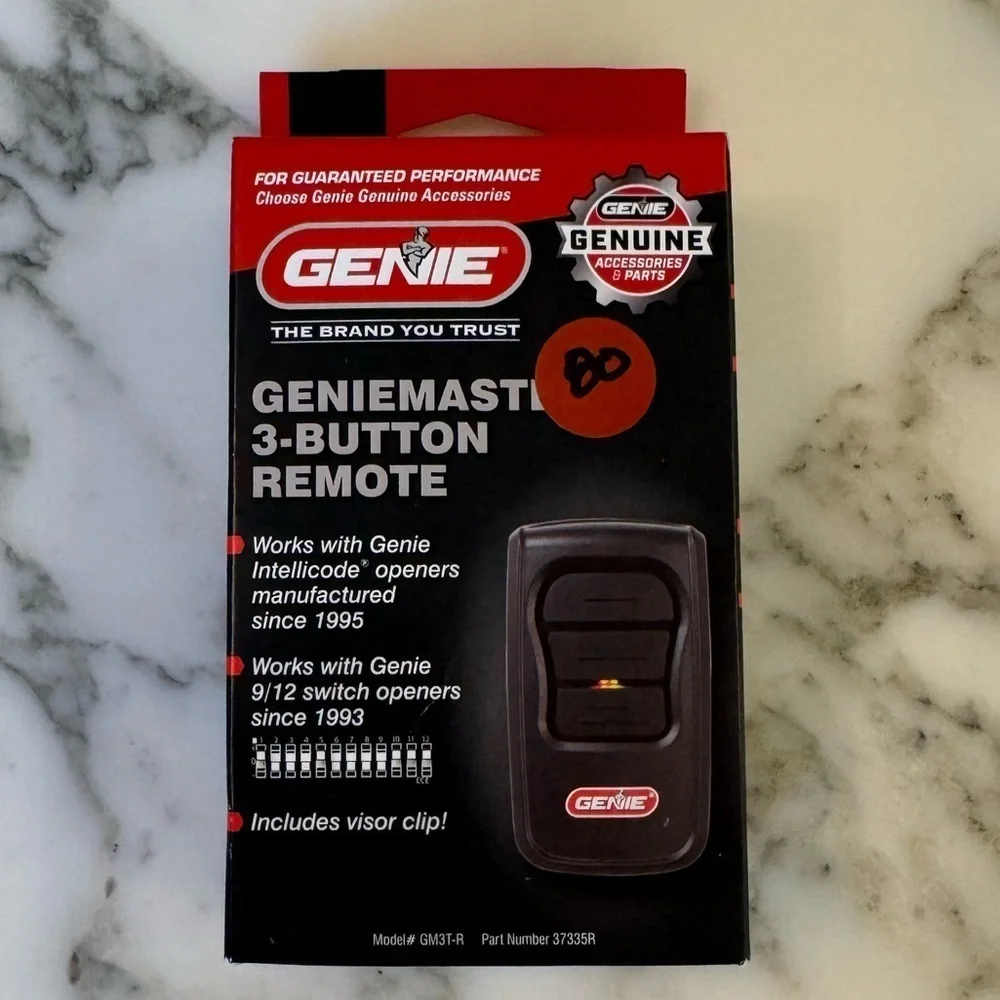 🔧 NIB GenieMaster 3-Button Garage Door Opener Remote GM3T-R | Genie Intellicode - Picture 2 of 6